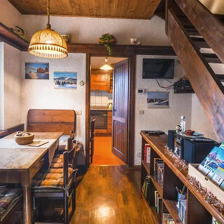 Bella Vista Apartment *